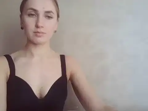 Snapshot of CaitlinaJayne23 chatting on 15, 2, 2025 CaitlinaJayne23 online show from 15, 2, 2025