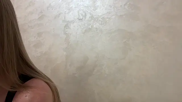 Snapshot of CaitlinaJayne23 chatting on 21, 11, 2025 CaitlinaJayne23 online show from 21, 11, 2025