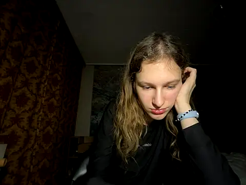 Eva Angel3 online show from 2, 12, 2025