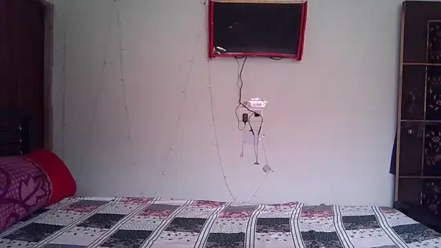 Snapshot of sexy-honey09 chatting on 2, 3, 2026 sexy-honey09 online show from 2, 3, 2026