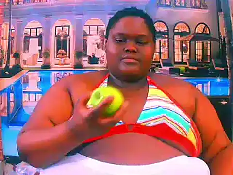 Snapshot of EbonyHotBuns chatting on 8, 6, 2026 EbonyHotBuns online show from 8, 6, 2026
