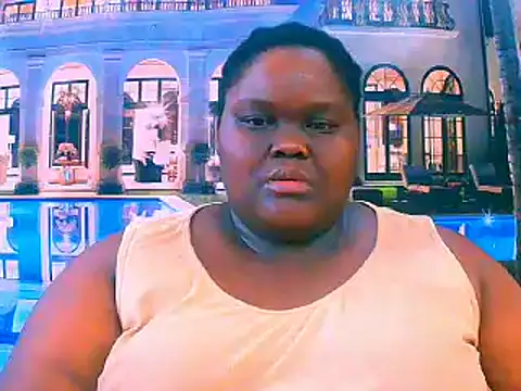 Snapshot of EbonyHotBuns chatting on 17, 6, 2026 EbonyHotBuns online show from 17, 6, 2026