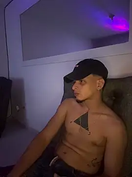 Snapshot of ArturoDelgado1 chatting on 28, 3, 2026 ArturoDelgado1 online show from 28, 3, 2026