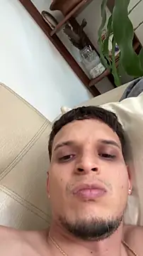 Snapshot of ArturoDelgado1 chatting on 16, 4, 2026 ArturoDelgado1 online show from 16, 4, 2026