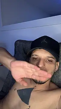 Snapshot of ArturoDelgado1 chatting on 20, 4, 2026 ArturoDelgado1 online show from 20, 4, 2026