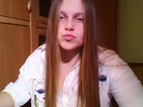 Evasapples online show from 3, 1, 2025