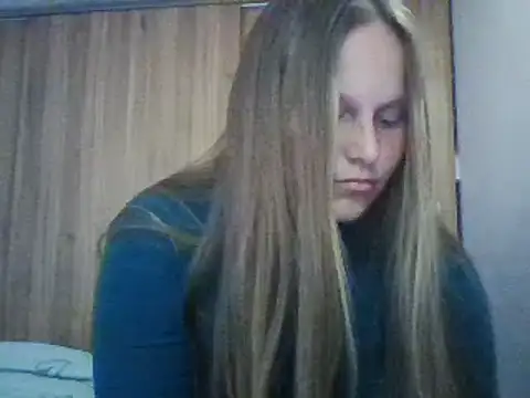 Evasapples online show from 12, 3, 2025