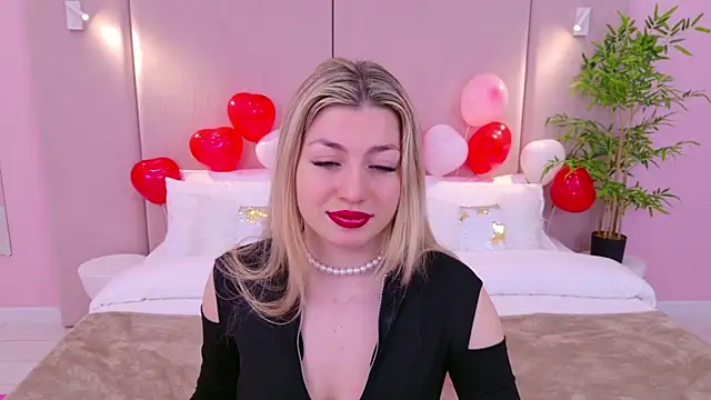 Snapshot of HelenaMorgan chatting on 12, 2, 2025 HelenaMorgan online show from 12, 2, 2025