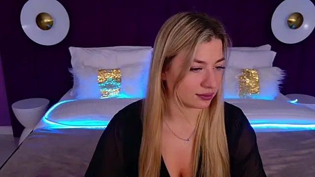 Snapshot of HelenaMorgan chatting on 20, 3, 2025 HelenaMorgan online show from 20, 3, 2025