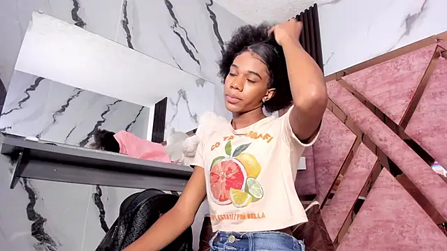 Snapshot of tifany_bigdick chatting on 1, 12, 2025 tifany bigdick online show from 1, 12, 2025