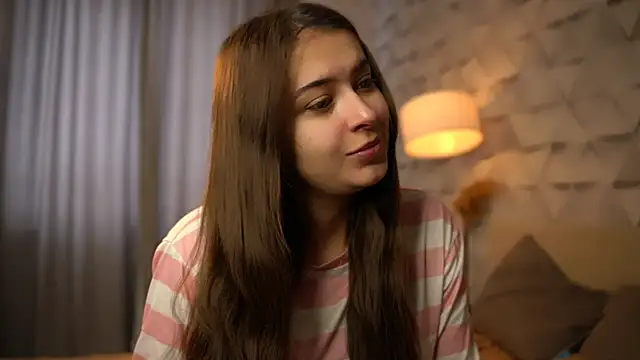 Snapshot of elisa_moon chatting on 5, 2, 2026 elisa moon online show from 5, 2, 2026