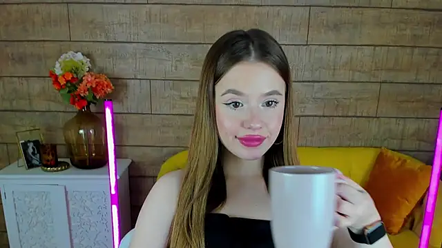 Snapshot of MilanaBalmain chatting on 1, 2, 2025 MilanaBalmain online show from 1, 2, 2025