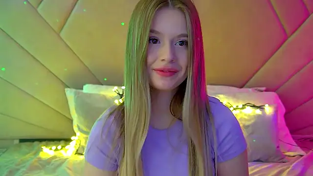 Snapshot of MilanaBalmain chatting on 8, 3, 2025 MilanaBalmain online show from 8, 3, 2025