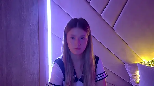 Snapshot of MilanaBalmain chatting on 23, 9, 2025 MilanaBalmain online show from 23, 9, 2025