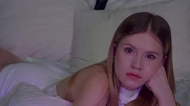 Snapshot of MilanaBalmain chatting on 11, 11, 2025 MilanaBalmain online show from 11, 11, 2025