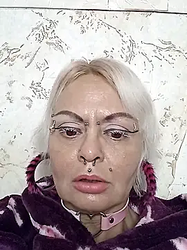 Snapshot of Gardener_of_Illusions chatting on 6, 11, 2025 Gardener of Illusions online show from 6, 11, 2025