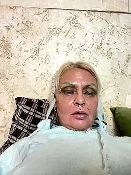 Snapshot of Gardener_of_Illusions chatting on 12, 11, 2025 Gardener of Illusions online show from 12, 11, 2025