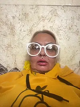 Snapshot of Gardener_of_Illusions chatting on 18, 11, 2025 Gardener of Illusions online show from 18, 11, 2025