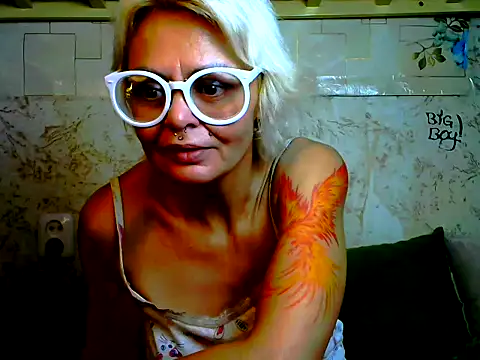 Snapshot of Gardener_of_Illusions chatting on 20, 11, 2025 Gardener of Illusions online show from 20, 11, 2025