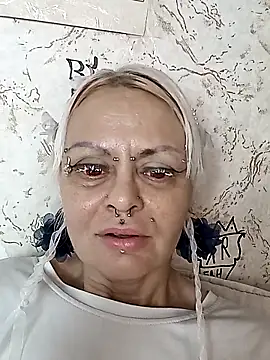 Snapshot of Gardener_of_Illusions chatting on 23, 11, 2025 Gardener of Illusions online show from 23, 11, 2025