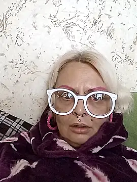 Snapshot of Gardener_of_Illusions chatting on 28, 11, 2025 Gardener of Illusions online show from 28, 11, 2025