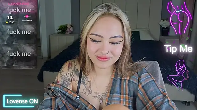 Snapshot of baby__kim chatting on 17, 9, 2025 baby kim online show from 17, 9, 2025