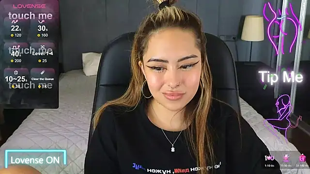 Snapshot of baby__kim chatting on 22, 10, 2025 baby kim online show from 22, 10, 2025