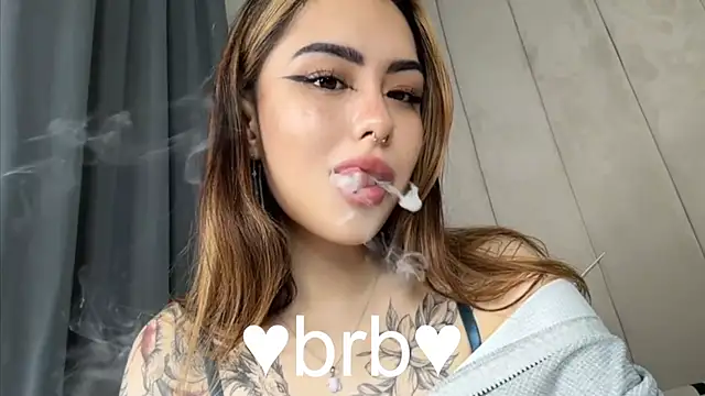 Snapshot of baby__kim chatting on 26, 10, 2025 baby kim online show from 26, 10, 2025