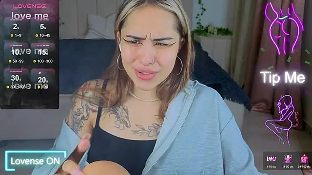 Snapshot of baby__kim chatting on 30, 10, 2025 baby kim online show from 30, 10, 2025