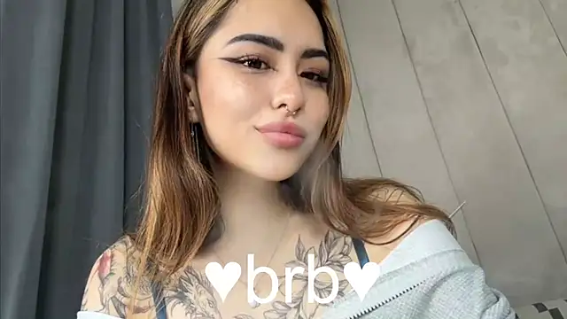 Snapshot of baby__kim chatting on 19, 11, 2025 baby kim online show from 19, 11, 2025