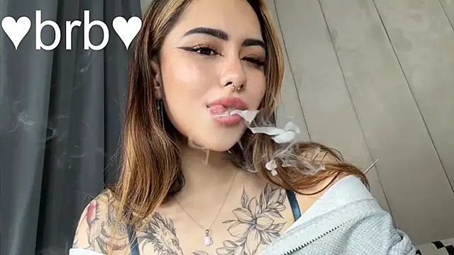 Snapshot of baby__kim chatting on 25, 11, 2025 baby kim online show from 25, 11, 2025