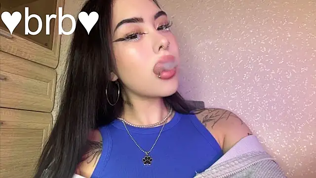 Snapshot of baby__kim chatting on 4, 4, 2026 baby kim online show from 4, 4, 2026