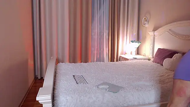 Avylew online show from 17, 12, 2025