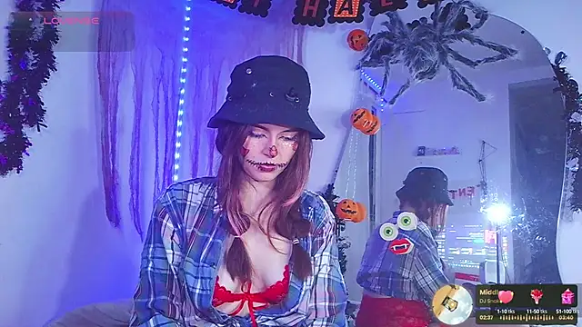 Snapshot of cherrybom969 chatting on 10, 10, 2025 cherrybom969 online show from 10, 10, 2025