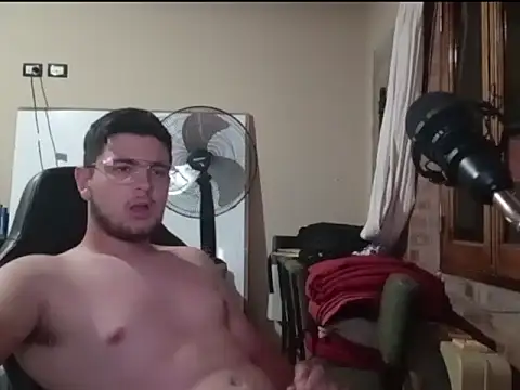 Snapshot of enzis3 chatting on 16, 2, 2026 enzis3 online show from 16, 2, 2026