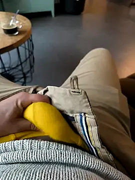 Snapshot of cricrimsBarcelona chatting on 12, 12, 2024 cricrimsBarcelona online show from 12, 12, 2024