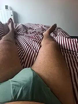 Snapshot of cricrimsBarcelona chatting on 6, 10, 2025 cricrimsBarcelona online show from 6, 10, 2025