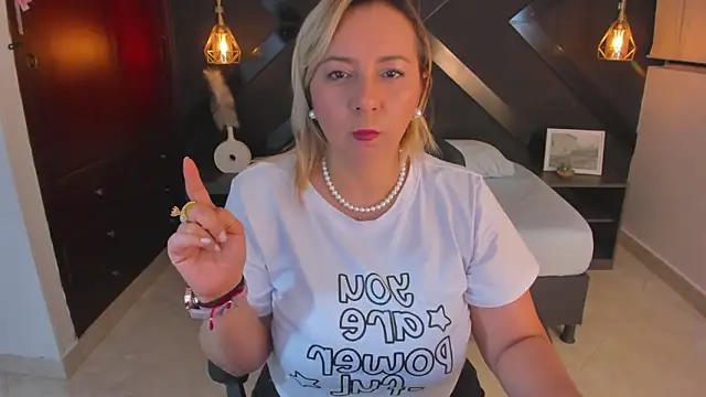 Snapshot of andre_soto_ chatting on 11, 9, 2025 andre soto online show from 11, 9, 2025