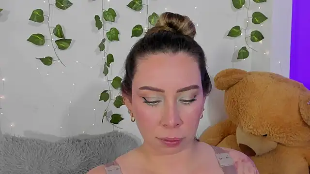 JanneKim online show from 14, 11, 2025