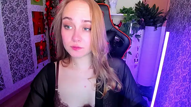 Snapshot of LianaBright chatting on 19, 2, 2026 LianaBright online show from 19, 2, 2026