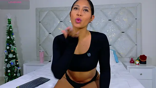 Anna risse online show from 5, 12, 2025