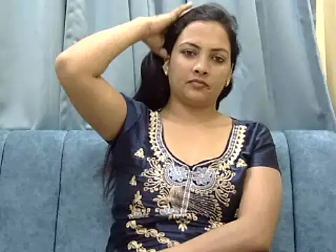 Snapshot of tripti2 chatting on 15, 3, 2025 tripti2 online show from 15, 3, 2025