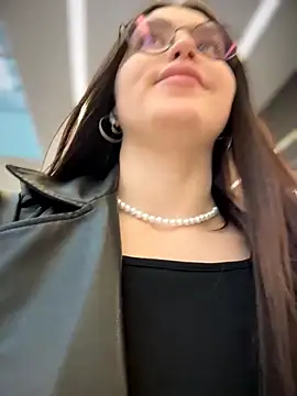 meow girl online show from 26, 3, 2026