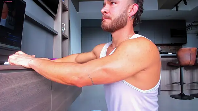 Snapshot of Maximo_Marcelo chatting on 10, 11, 2025 Maximo Marcelo online show from 10, 11, 2025