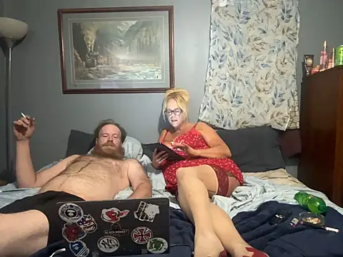 Snapshot of letsgetdirty1981 chatting on 8, 12, 2024 letsgetdirty1981 online show from 8, 12, 2024