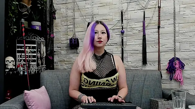 CruelMistress online show from 22, 11, 2025