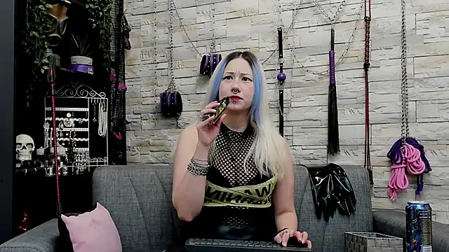 Snapshot of CruelMistress chatting on 14, 1, 2026 CruelMistress online show from 14, 1, 2026