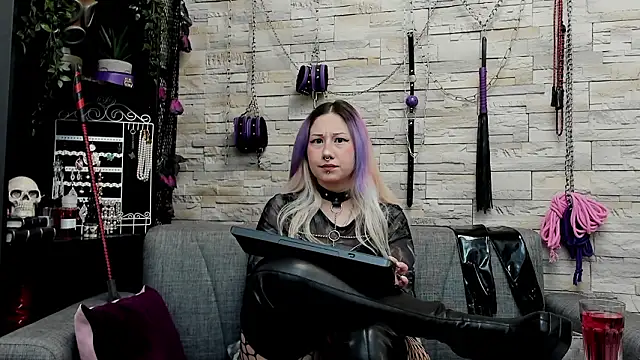 Snapshot of CruelMistress chatting on 12, 2, 2026 CruelMistress online show from 12, 2, 2026