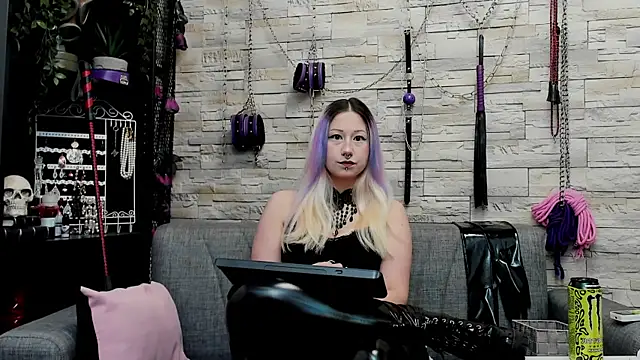 Snapshot of CruelMistress chatting on 16, 2, 2026 CruelMistress online show from 16, 2, 2026