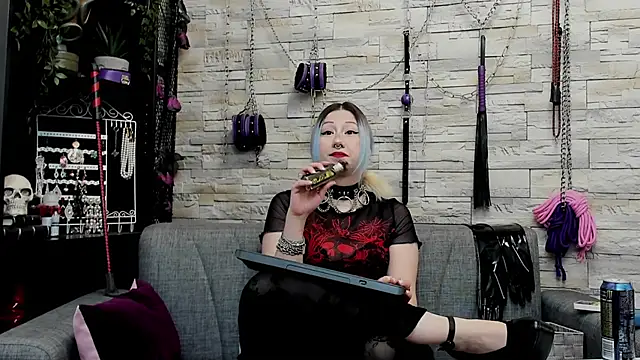 Snapshot of CruelMistress chatting on 23, 2, 2026 CruelMistress online show from 23, 2, 2026